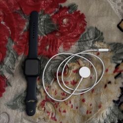 Apple Watch SE 2nd Gen 44mm 