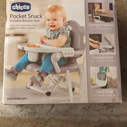 Chicco Pocket Snack Booster Seat