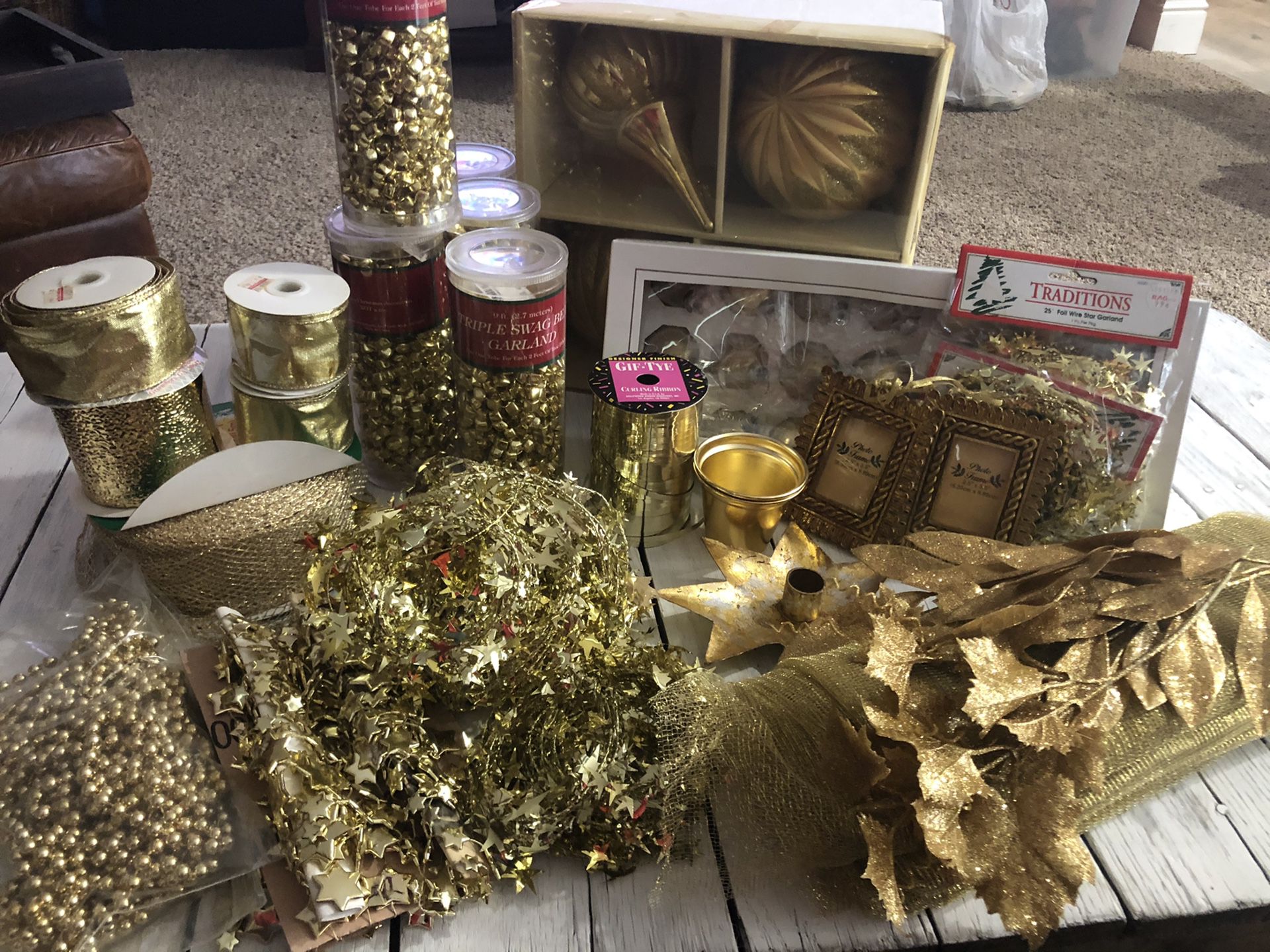 Gold Holiday Decorations