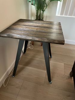 Rustic Wood Side Table / End Table – Living Spaces