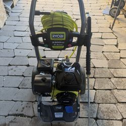 3300 PSI 2.4 GPM Cold Water Gas Pressure Washer with 212cc Engine by RYOBI