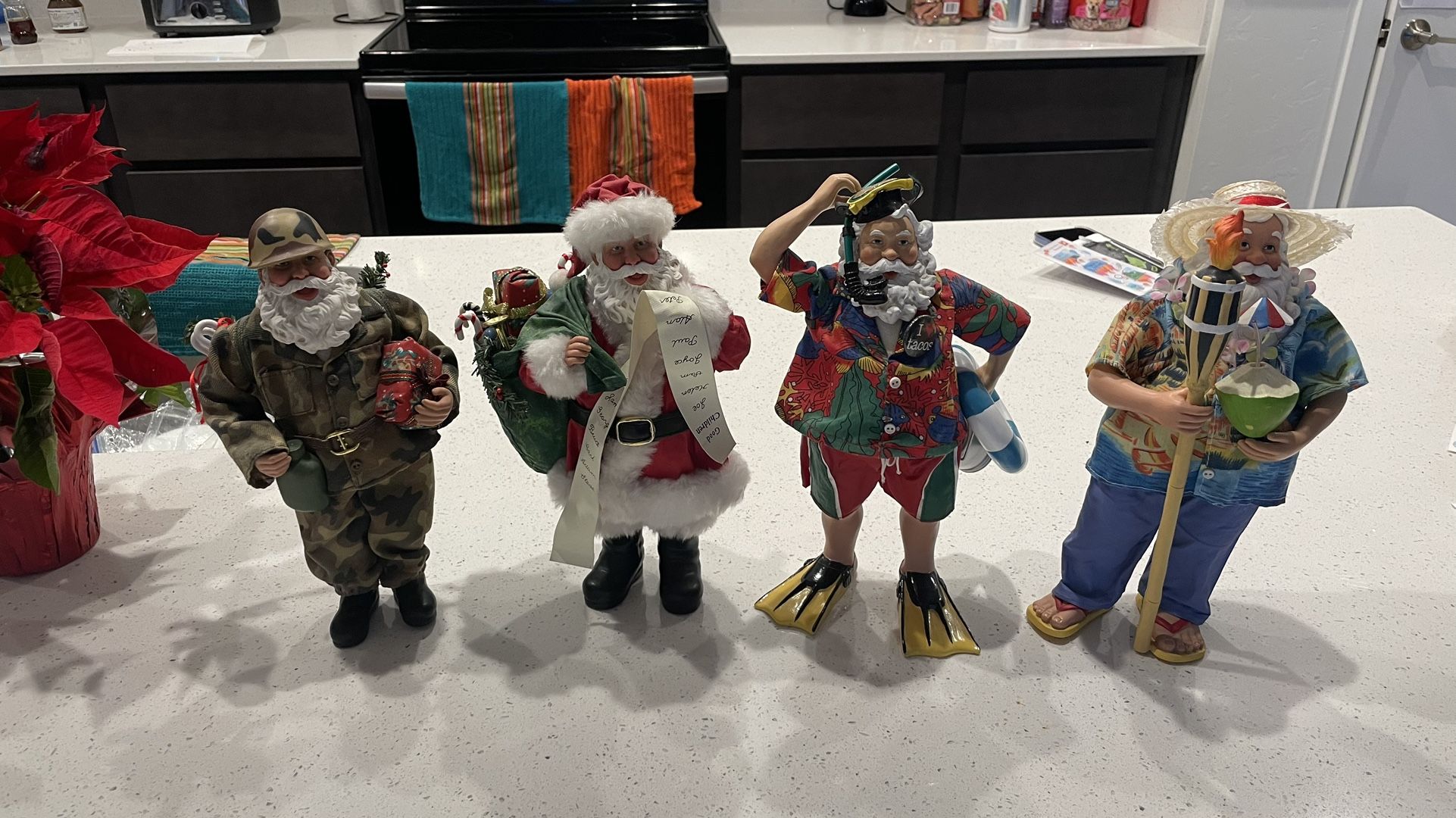 Santa Claus Statue/figurines