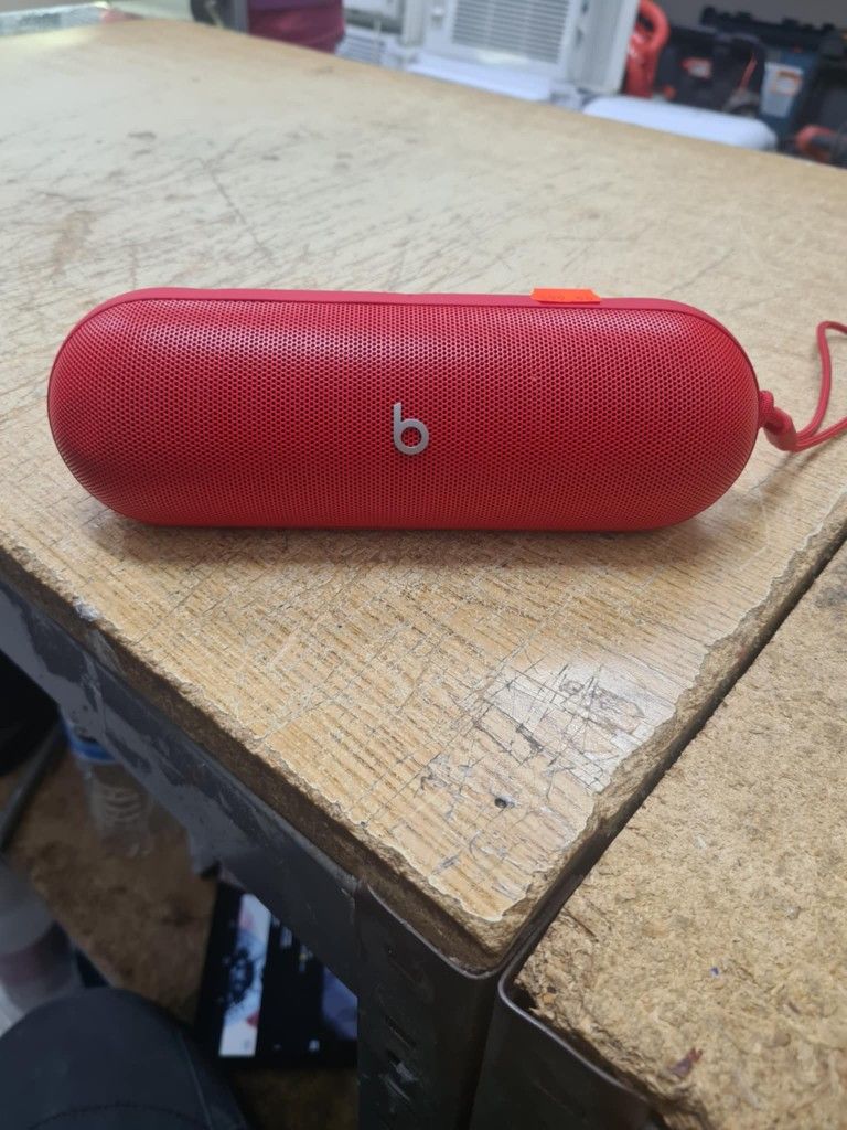Beats Pill Wireless Bluetooth Speaker