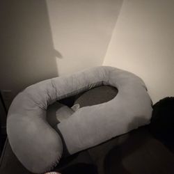 Pregnancy Pillow