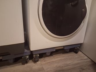 Apartment Washer and Dryer full size