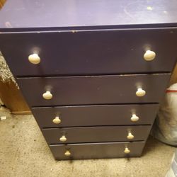Dresser