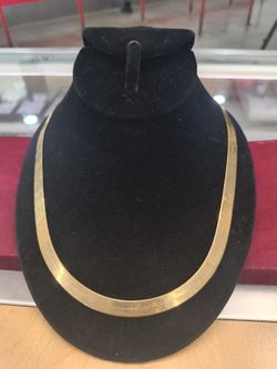 10k Gold necklace 23.4 grams 22 Long layaway available 10% down if you interested please make sure you ask for Maribel thank you