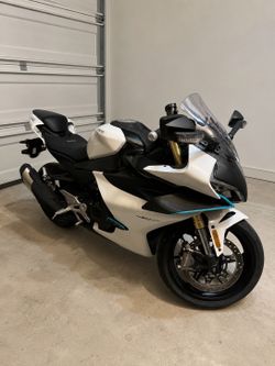 2024 cf moto motorcycle
