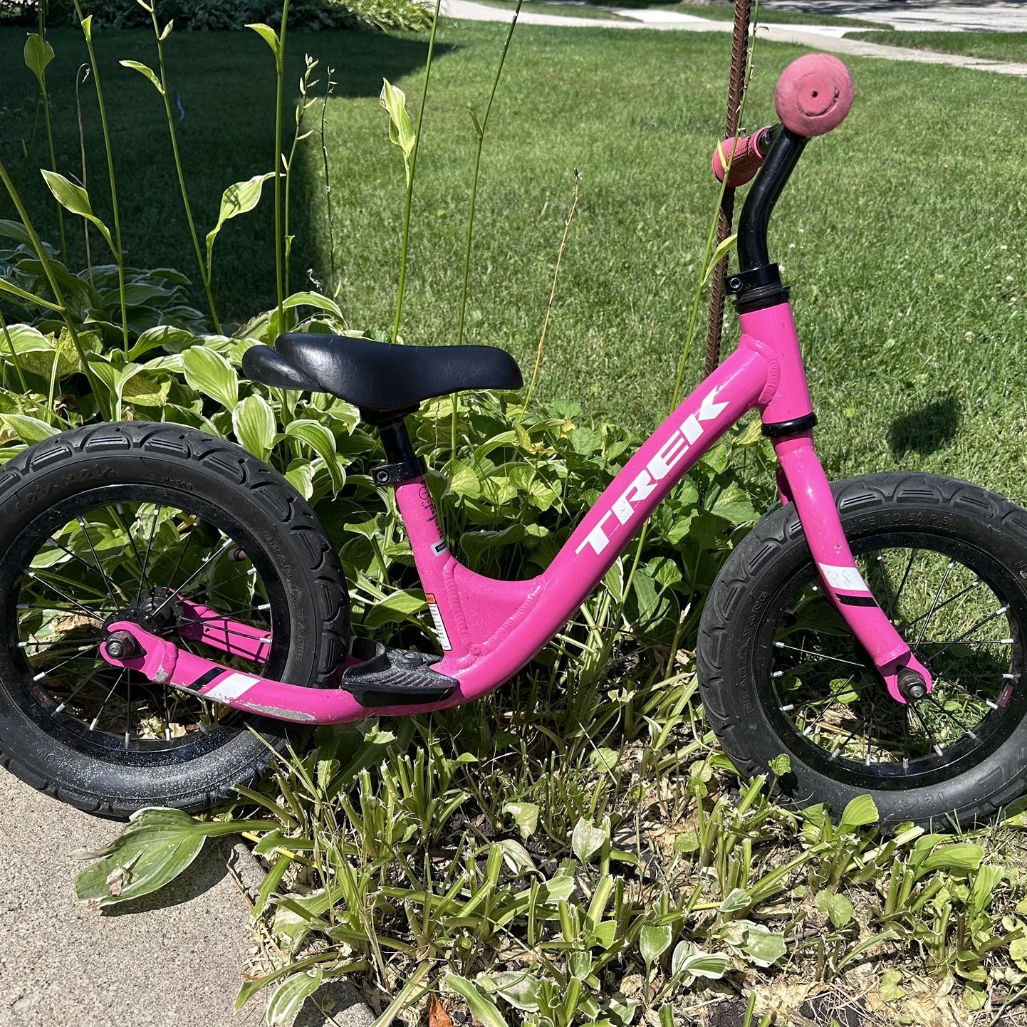Trek Kickster Bike - Pink for Sale in Lincolnwood, IL - OfferUp
