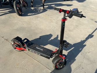 iX5S Electric Scooter High Performance Foldable E-Scooter Black
