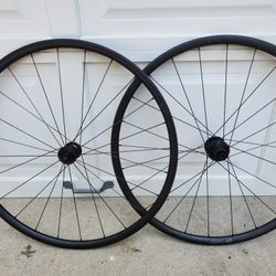 DT R470 DISC WHEELSET