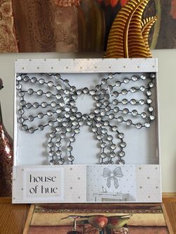 Beautiful Sparkly Bling Bow Wall Decor! NEW 21”x19”