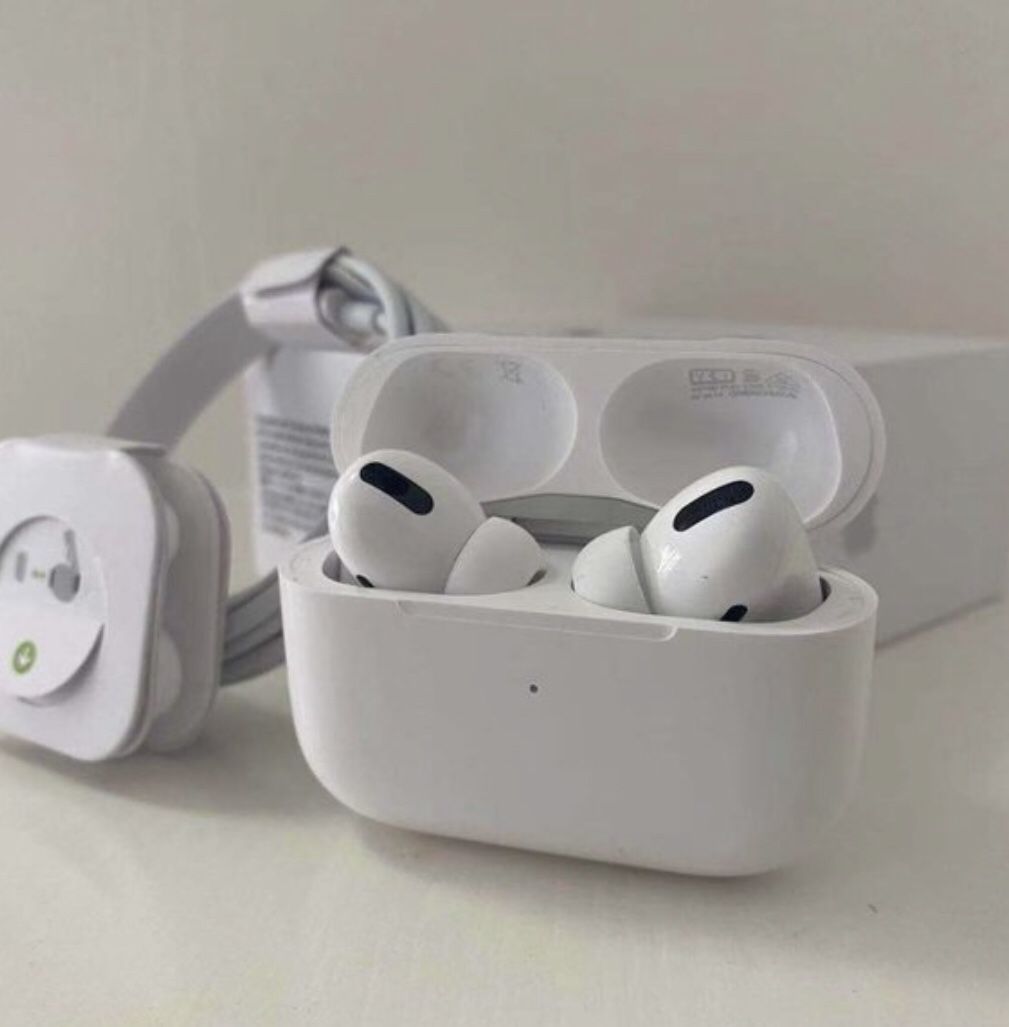 Apple AirPods Pro Bluetooth Wireless In-Ear True Earphones with Mic-Noise-Canceling