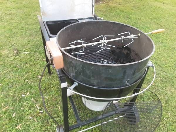 Weber TOP...... 22 Kettle With ALL ACCESSORIES ROTISSERIE