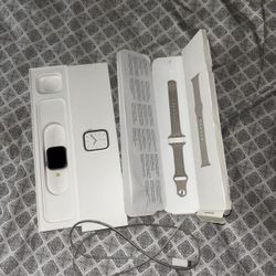 Apple Watch Series 7 41mm *cracked back