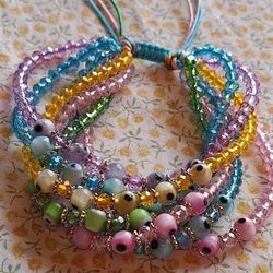 BEADED BRACELET 