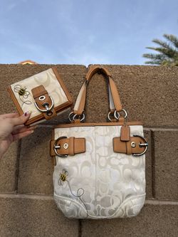 Vintage Coach Bumblee Bee Set 