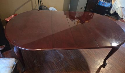 Cherry wood dinning room table