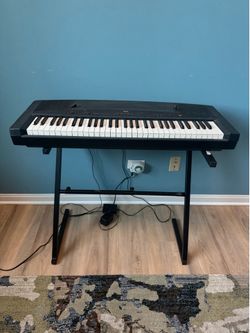 Yamaha electronic keyboard