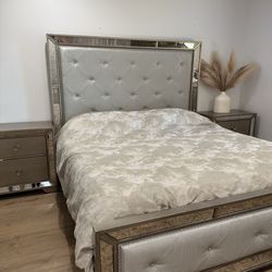 King Size Mirrored Bedroom Set with 2 night Stands and Desser with Mirror