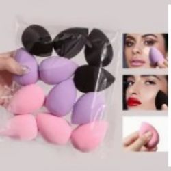 New, Packaged and Sealed 🥰 12 piece beauty blenders 🫠