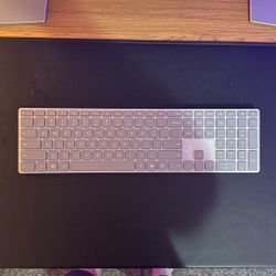 Microsoft Surface Keyboard Bluetooth 