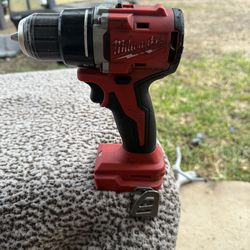 Milwaukee M18 Brushless Cordless 1/2 in. Compact Drill/Driver (no battery )
