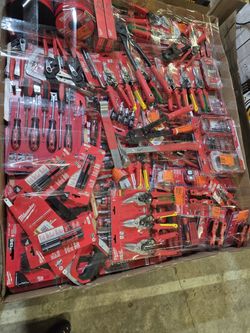 Milwaukee Tool Pallet – 280–300 Pieces – Huge Reseller Lot – $3,900 FIRM
