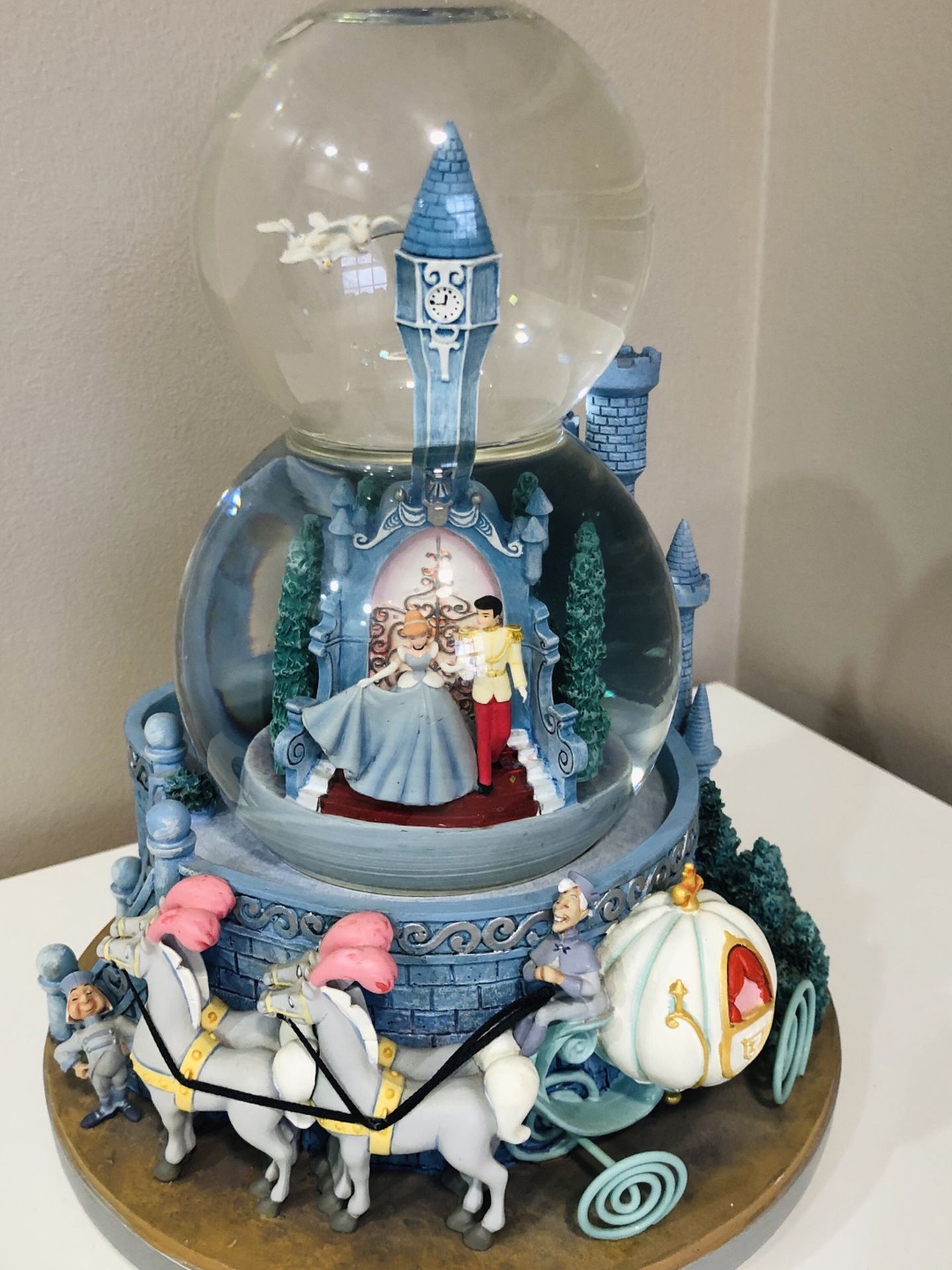 Rare Disney Cinderella Wedding Castle 2 Tier Collectible Snowglobe