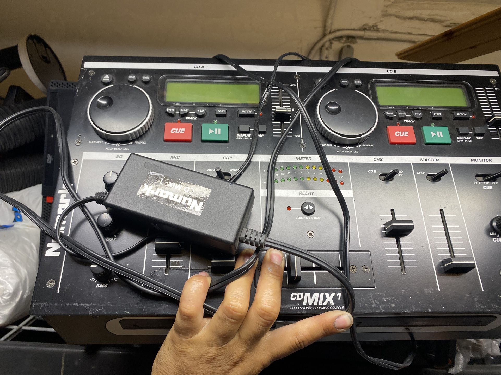 Dj Turn Tables