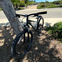 Giant Talon 2 27.5 Hardtail Mountain Bike LARGE