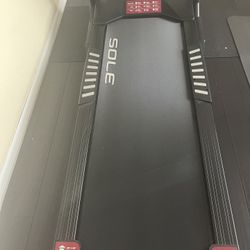 Sole Treadmill 