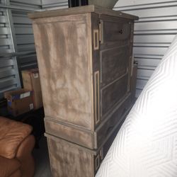 Dual nightstand / cabinet dresser pair