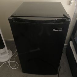 Magic Chef Mini Fridge