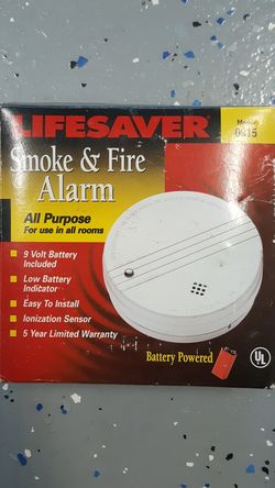 Smoke and fire alarm detector