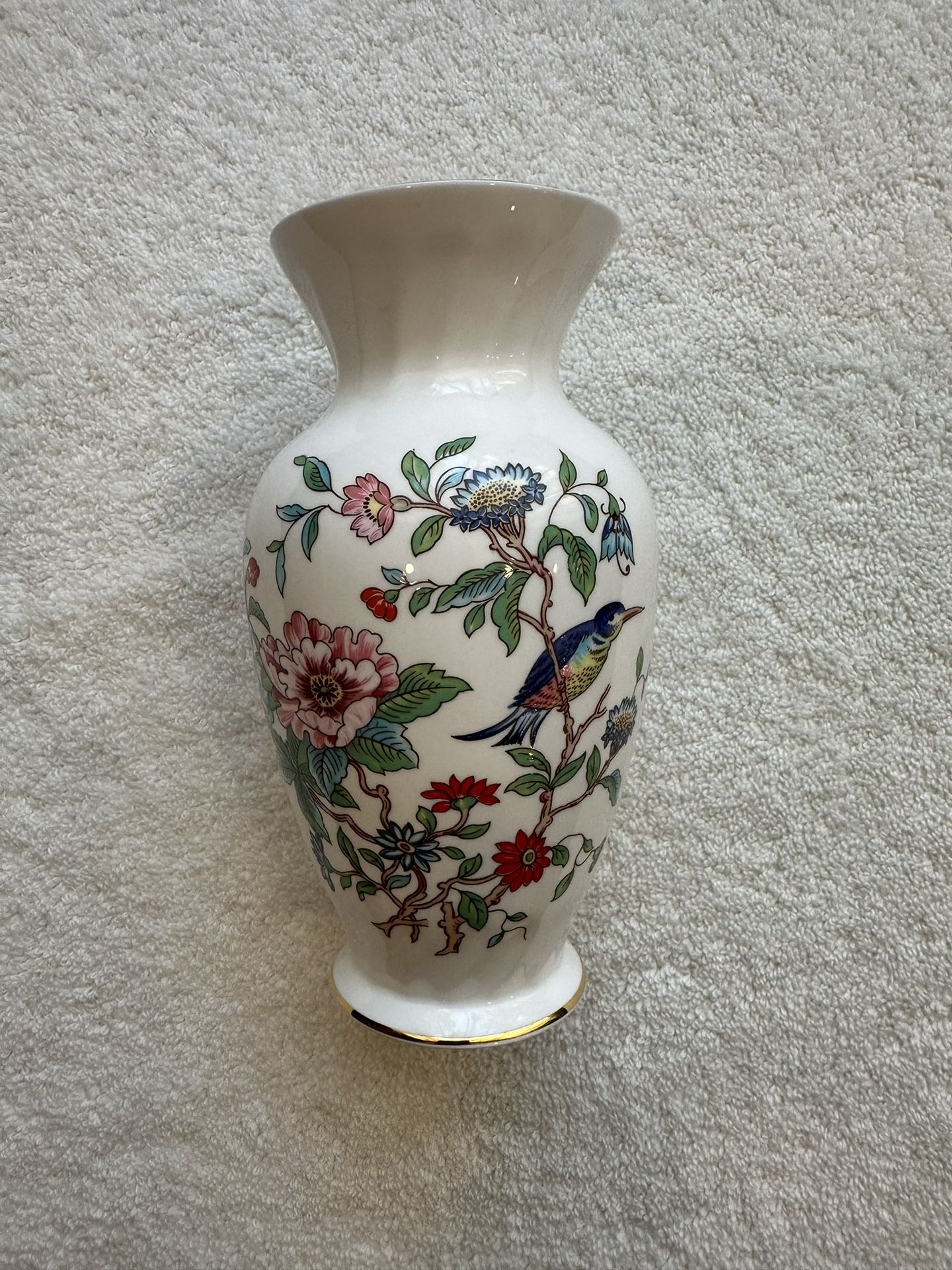 Vintage AYNSLEY Bone China 6” PEMBROKE vase w/ gold rim Made in England