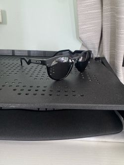 Oakley HSTN
