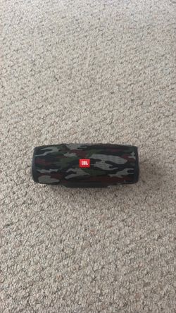 JBL Charge 4- Army colorway