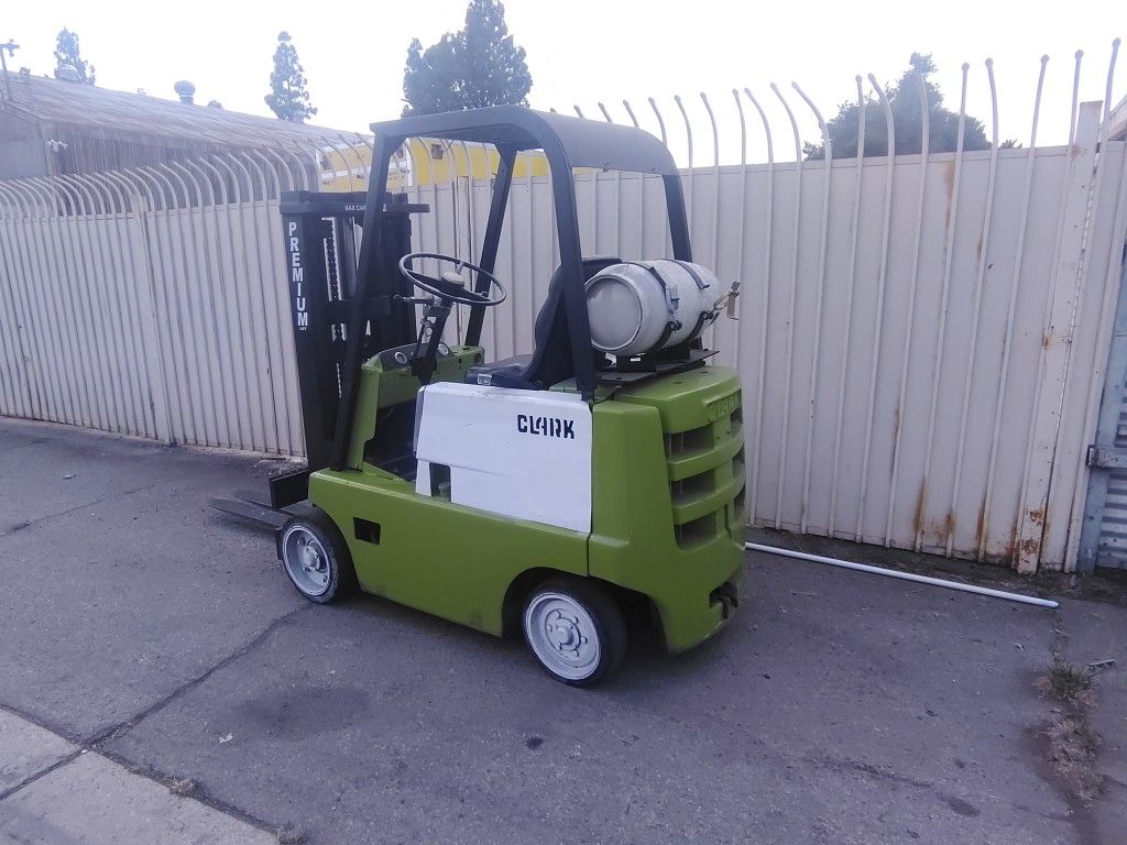 Clark Forklift