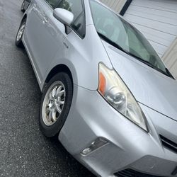 2012 Toyota Prius V