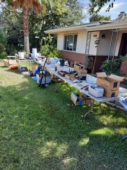 ADOLINE AVE. ANNUAL FATHER'S DAY WEEKEND BLOCK SALE.