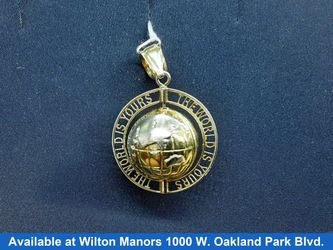 Symbol Pendant - Yellow Gold 10k (.417) 3.5 grams