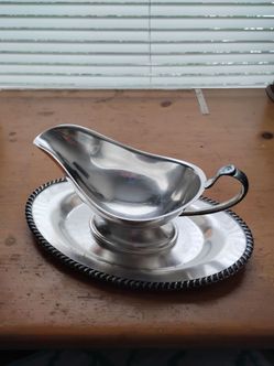 Crescent . . Gravy boat & Tray . . Silver plated Antiques
