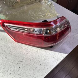 Toyota Camry 2009 Back Left Headlight