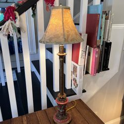 Reconditioned red wooden hand-painted Chinoiserie style candlestick table lamp with shade