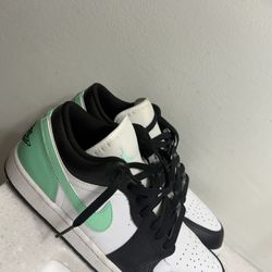 Jordan Air Jordan 1 Low Mint Green/Black/White Men's Athletic Shoes