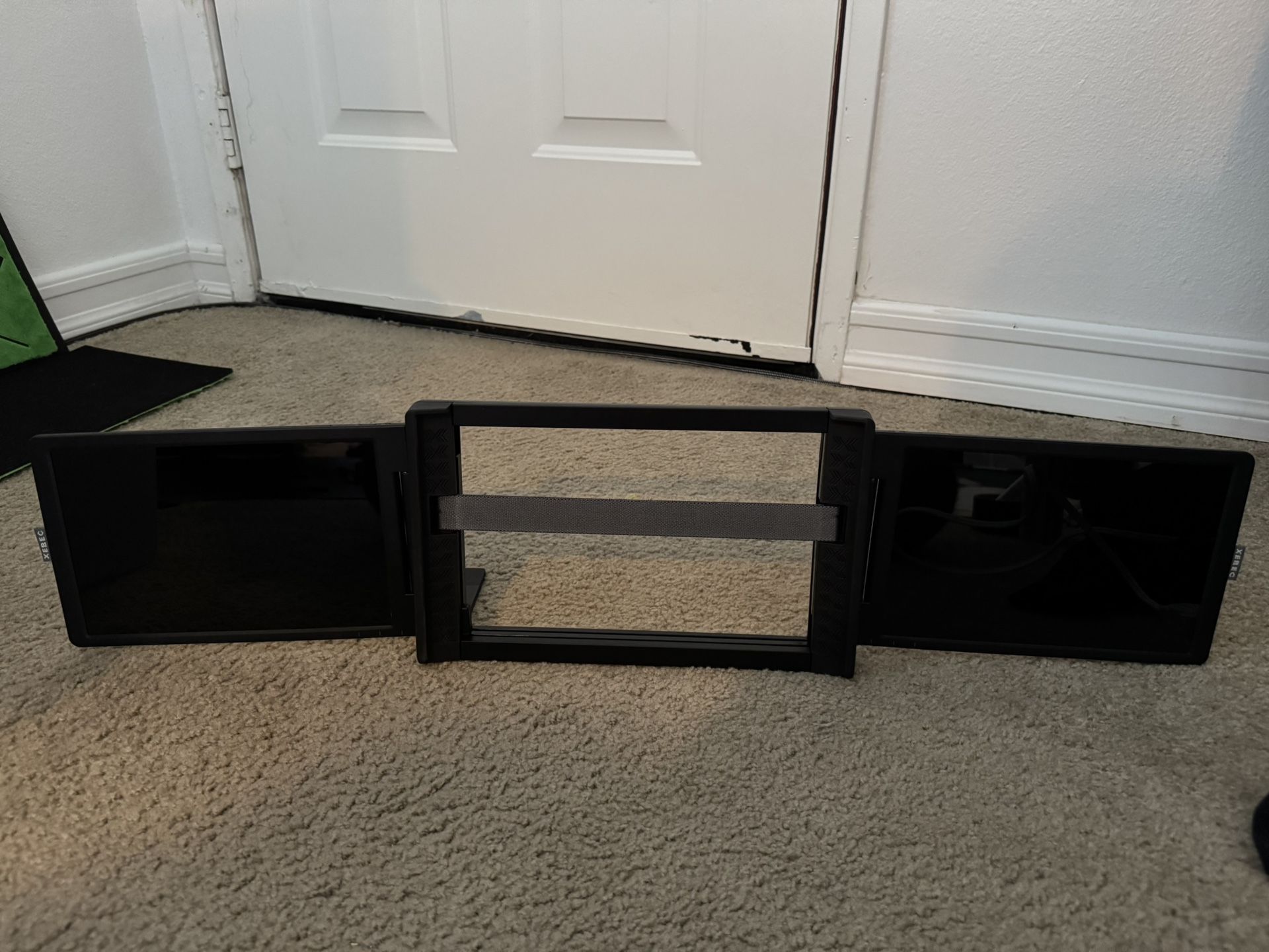 Xebec Tri Screens / Monitors For Laptops