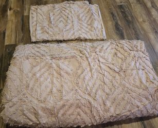 Queen Size Bed Spread and Pillow Shams Brand New