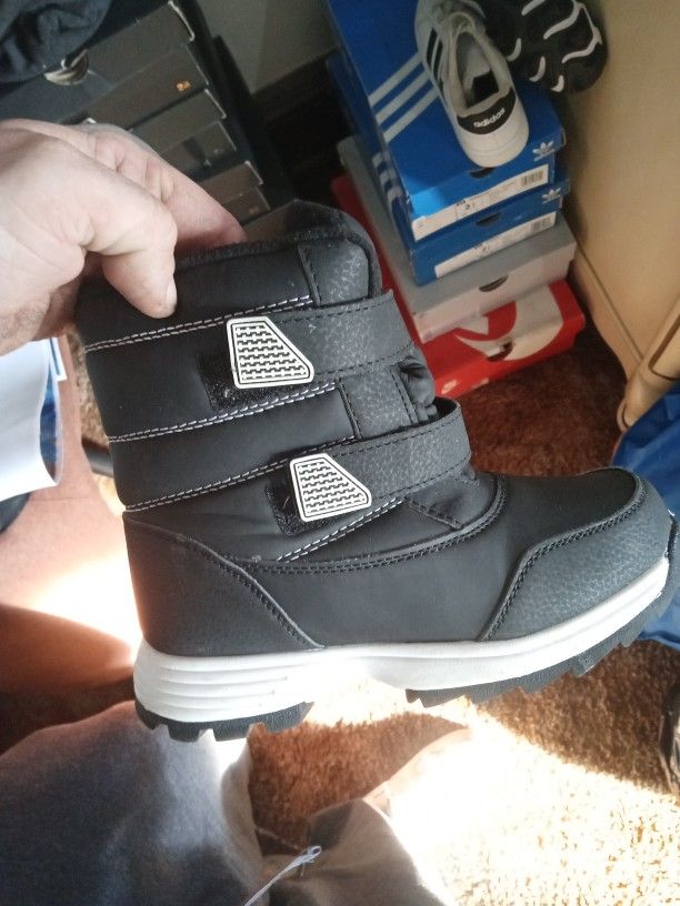 Snow Boots Kids Size 1