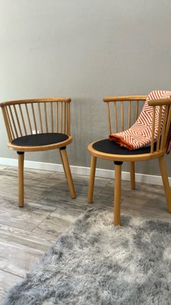 Modern Spindle-Back Barrel Accent Chairs (Set of 2)